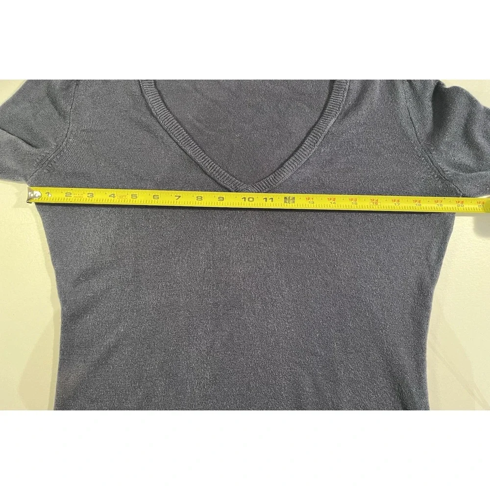 New York & Company V-Neck Sweater Womens Large Blue Long Sleeve Knit Top Casuals